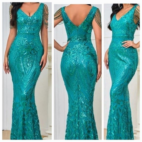 Blue, Fringe Sleeves, V Neck, Contrast Sequined Mermaid Gown - Picture 2 of 16